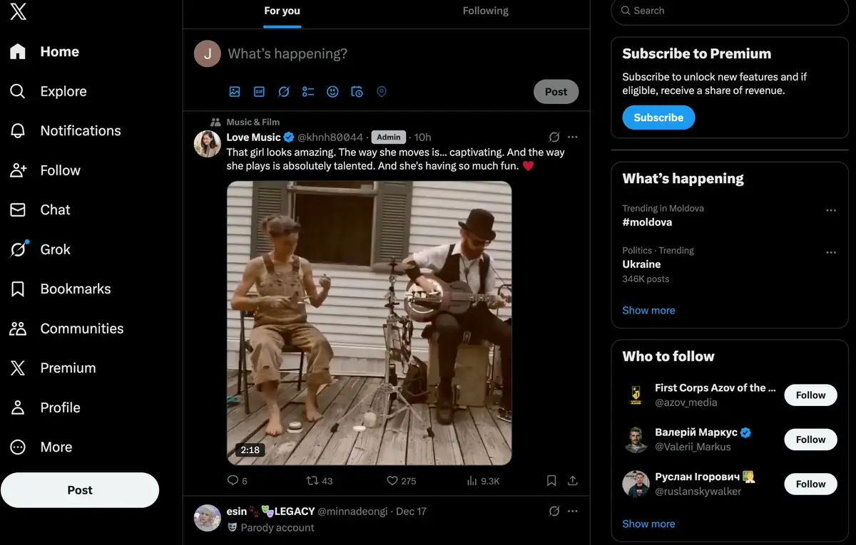 Effective Social Media Advertising: Complete Guide 4 X (Twitter) social media feed interface showing posts, engagement, and trending topics